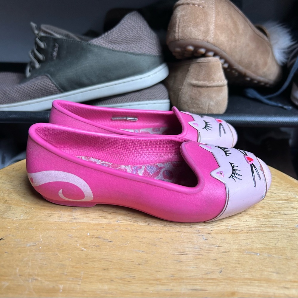 Crocs flats pointed pink cat kitten